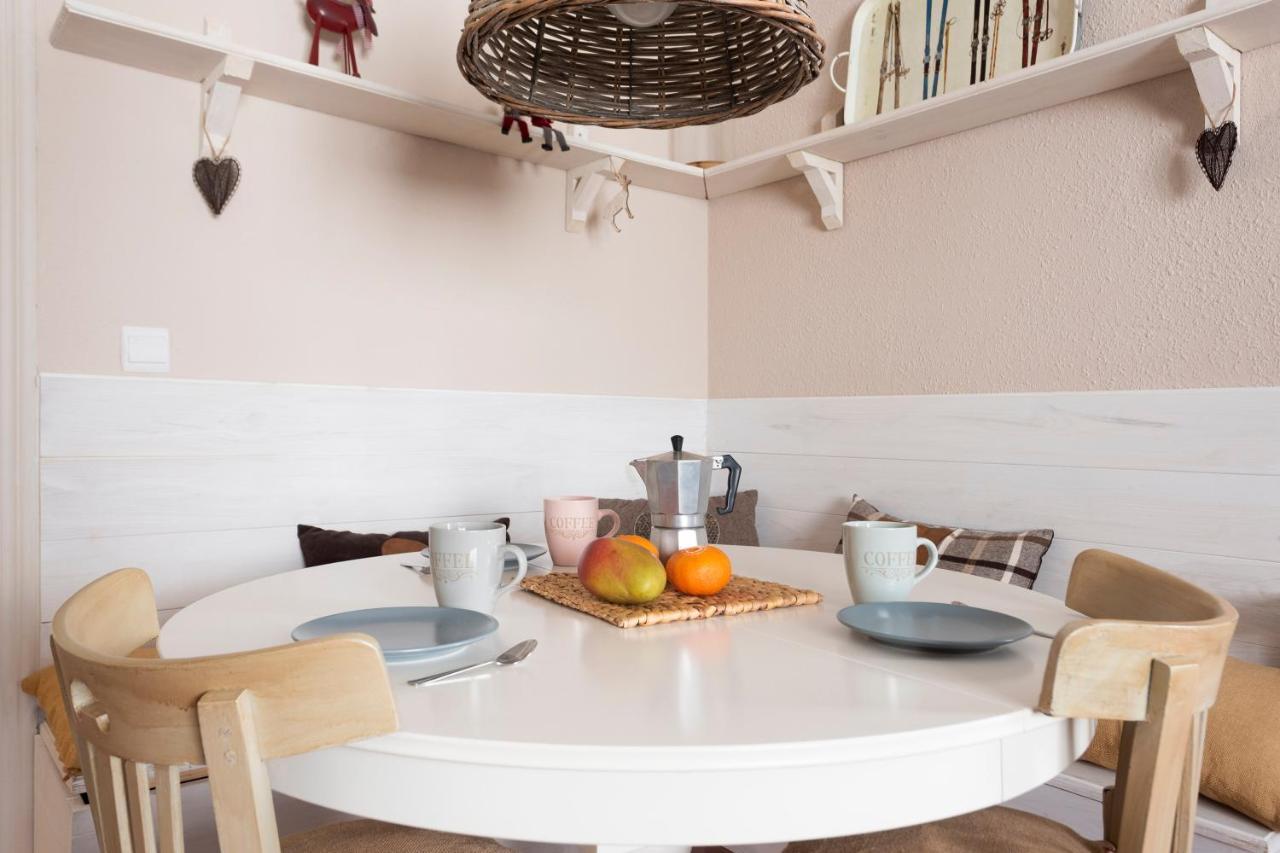 Musales ☆ Apartamento Para 4 Personas Con Ascensor Appartement Sallent de Gállego Buitenkant foto