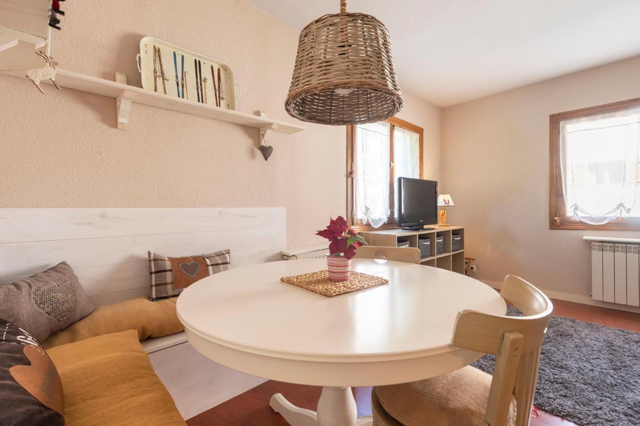 Musales ☆ Apartamento Para 4 Personas Con Ascensor Appartement Sallent de Gállego Buitenkant foto